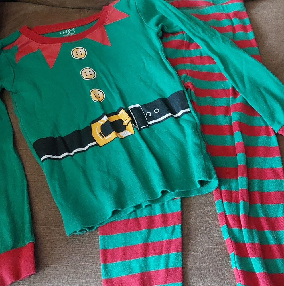 🎄 The Children's Place Elf Pajama Top
